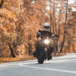 Kombinezon na motocykl – jakie wybrać rozwiązania?